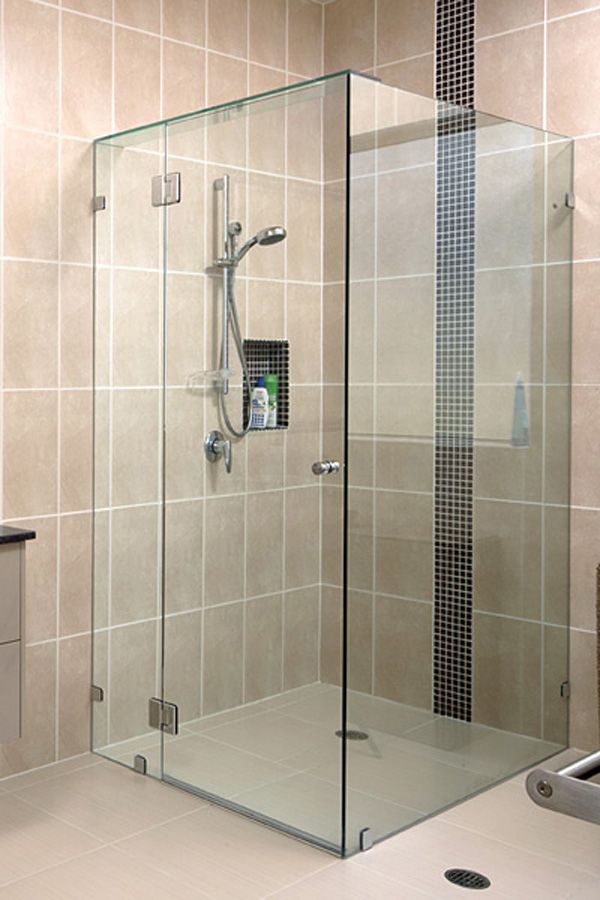 Vách kính phòng tắm nhỏ chất lượng cao tại Việt Phong